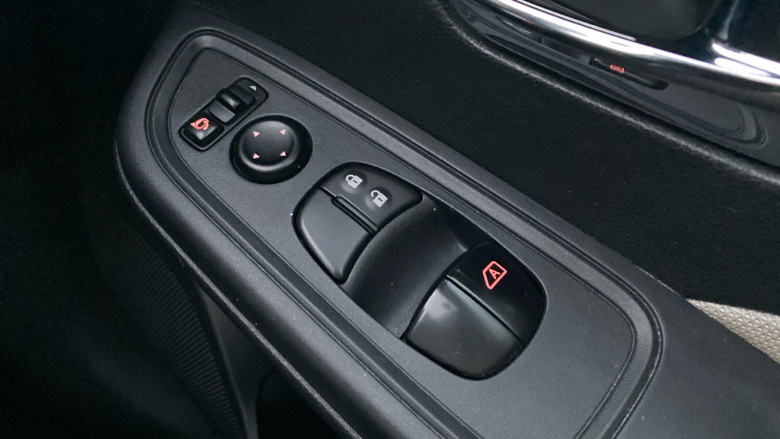 Nissan Micra 0.9 IG-T N-Connecta 5dr Petrol Hatchback